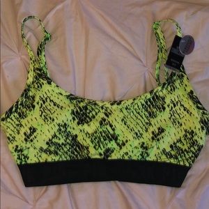 Pink ultimate sports bra ( removal padding)